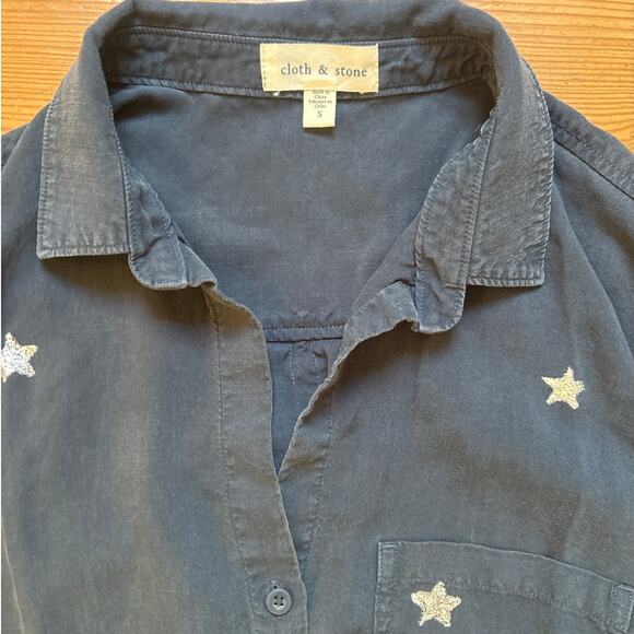 Cloth & Stone blue silver star plunge neckline button long sleeve shirt SIZE S - Picture 4 of 7